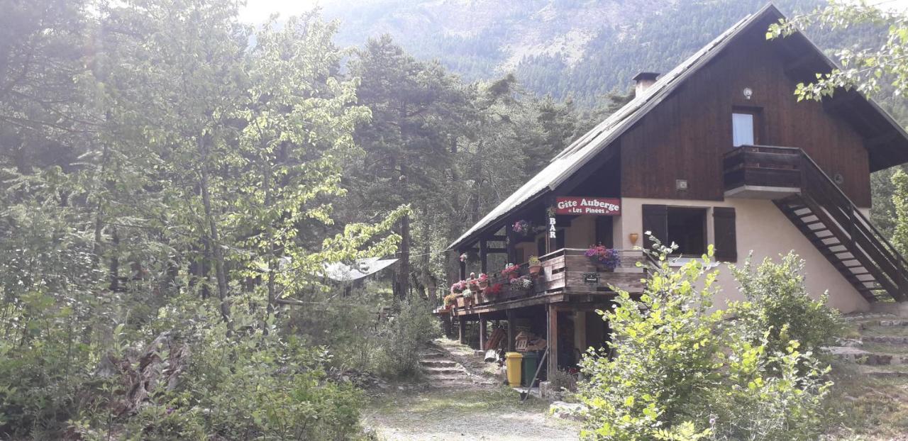 Готель Les Pinees Chateauroux-les-Alpes Екстер'єр фото